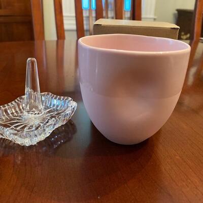 700: Waterford Ring Holder with Thumb Cup 