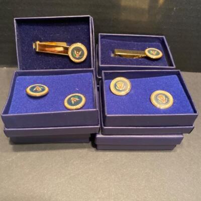 701 President of the United States Cufflinks and Tie Clip - George Bush