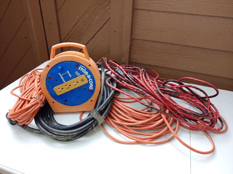 Multiple extension cords