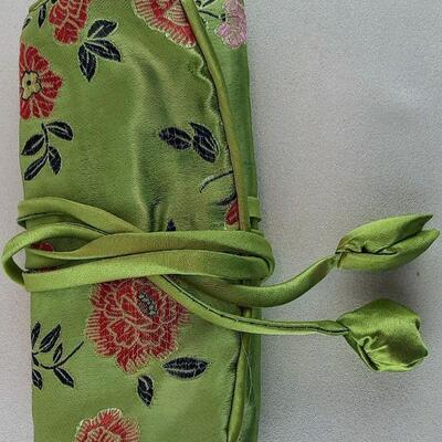 Green Floral Jewelry Pouch