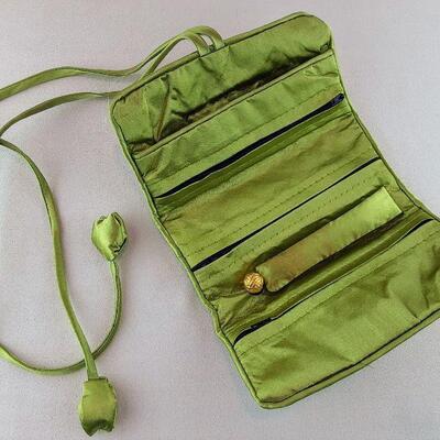 Green Floral Jewelry Pouch
