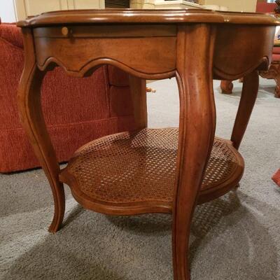 Lot 38; Drexel Side Table with Pull Out Tray