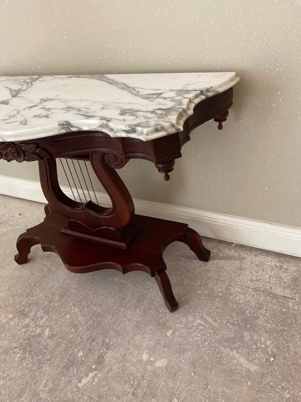 **Antique Mahogany Harp Table with Carrera Marble top / Excellent