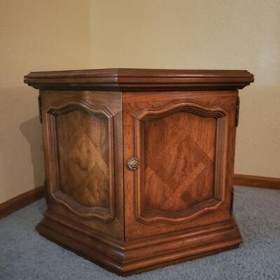 Lot 56: Mid Century Modern Hexagonal Drexel Side Cabinet Table