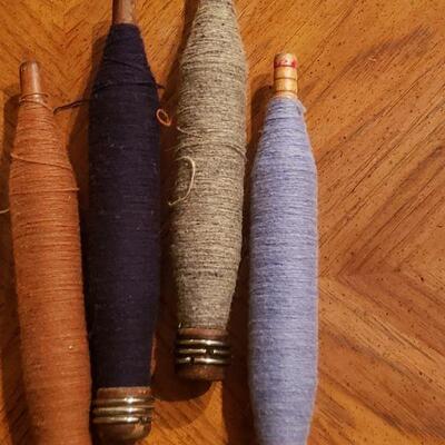 Lot 72: Large Vintage Bobbins 