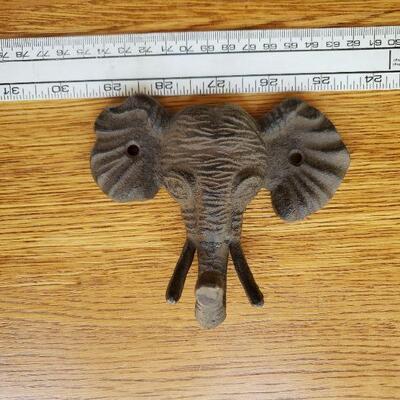 Lot 82: Metal Elephant Trunk Hook