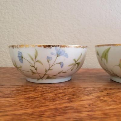 Lot 89: Antique AK Handpainted Fish Dishes (4)