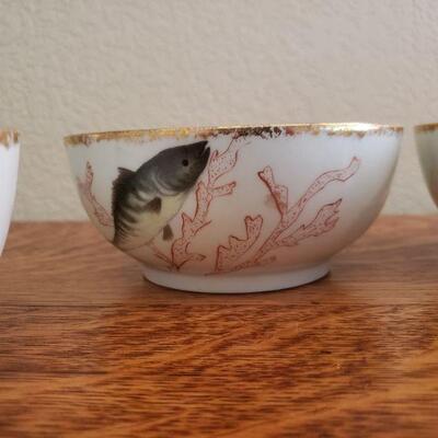 Lot 89: Antique AK Handpainted Fish Dishes (4)