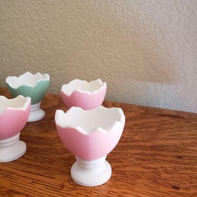 Lot 96: Dept.56 Egg Cups