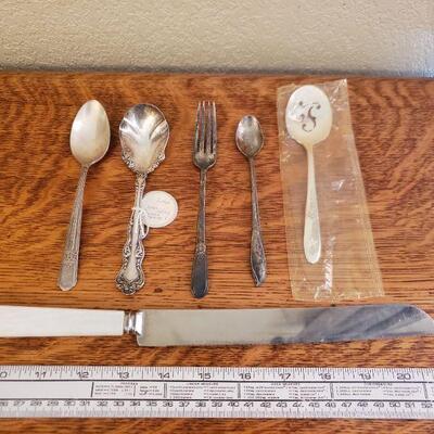 Lot 98: Mix Match Silverplate Spoon and Knife Lot