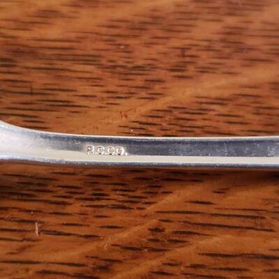 Lot 99: Silverplate Spoon Set (7)