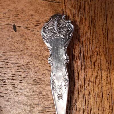 Lot 100: Acorn Pattern Silverplate Spoons in Case