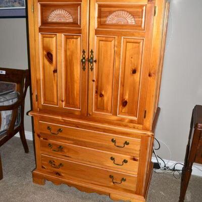 LOT 67. BROYHILL KNOTTY PINE ARMOIRE