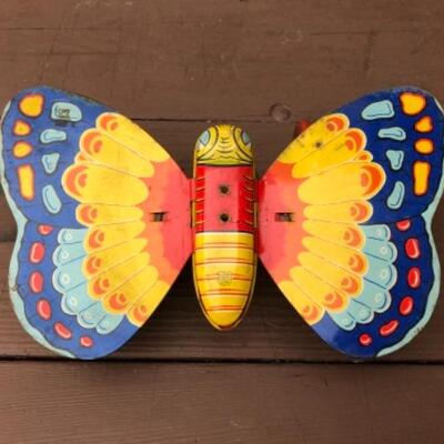 Lot 306: Flapping Wing Butterfly: Tin, Mechanical, Pull Toy, J Chein Toys