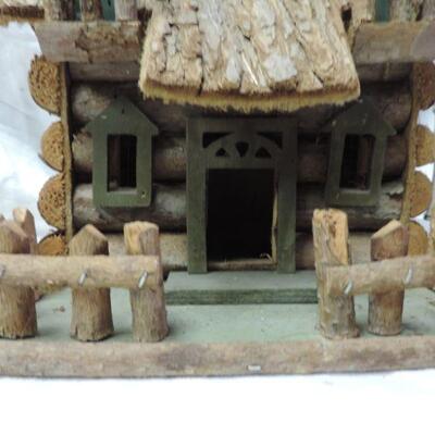 CABIN BIRDHOUSE AND COPPER TABLE LAMP