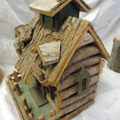 CABIN BIRDHOUSE AND COPPER TABLE LAMP