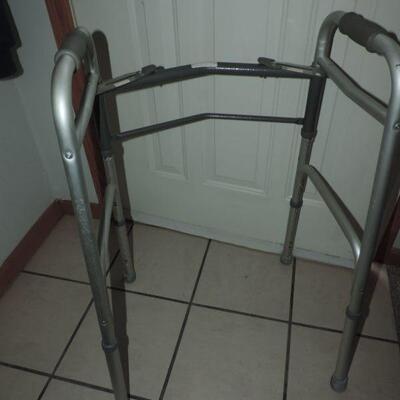MEDICAL BATH SEAT, HAND BAR & WALKER