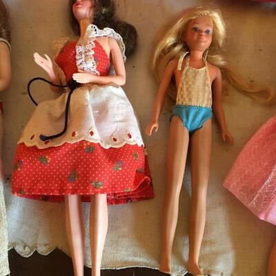 Vintage Barbie and Friends Dolls Lot of 8 