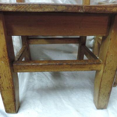 TWO VINTAGE CHILDS CHAIRS