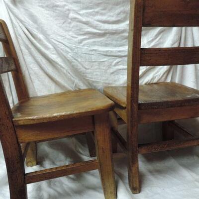 TWO VINTAGE CHILDS CHAIRS