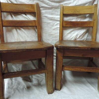TWO VINTAGE CHILDS CHAIRS