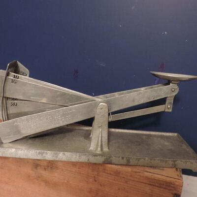 VINTAGE  ACME EGG SIZER-STEAK BRANDING IRON & MORE