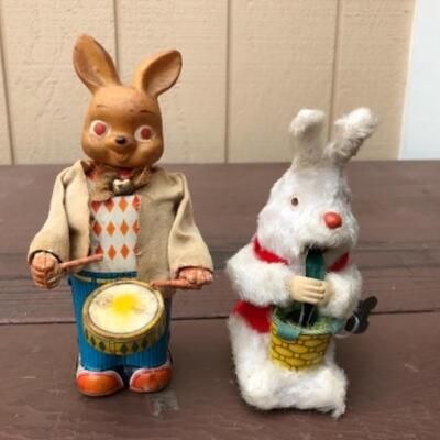 Lot 71: Pair of Bunnies: White Fabric, Tin, Wind-Up