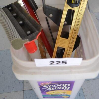 LOT 225. SAW, LEVEL AND GARAGE ITEMS