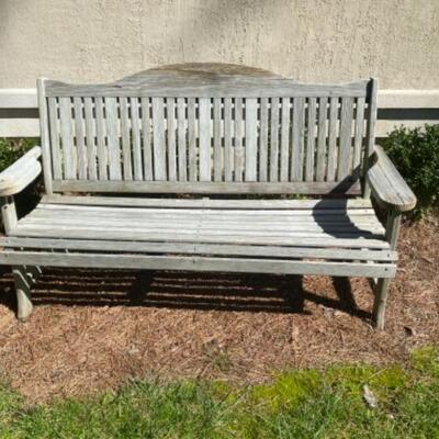 O - 425: Island Furniture Co Outdoor Bench 