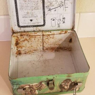 Lot #101: Vintage 1966 TARZAN Lunch Box 