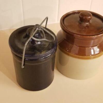 Lot #112: Pair of Vintage Crock Small Containers w/ Lid