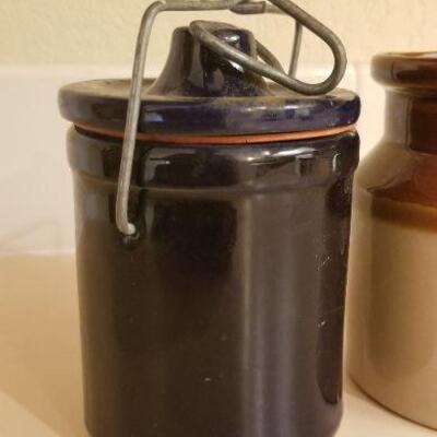 Lot #112: Pair of Vintage Crock Small Containers w/ Lid