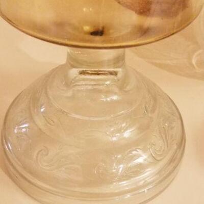 Lot #120: Bundle of Antique Oil Lamps + Glass Shade (ALADDIN + Glass))