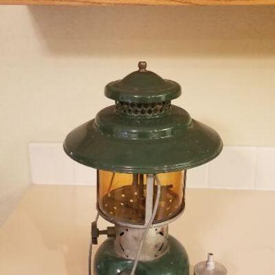 Lot #122: Vintage Green Enamel COLEMAN Lantern w/ Original Amber Glass Shade + Mantles 