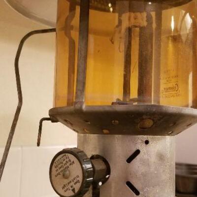 Lot #122: Vintage Green Enamel COLEMAN Lantern w/ Original Amber Glass Shade + Mantles 