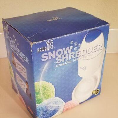 Lot #123: Snow Shredder Machine w/ Box 