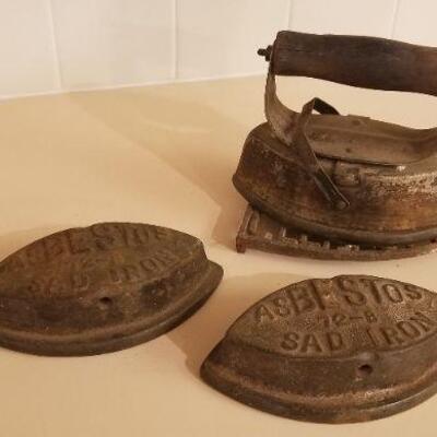Lot #125: Group of (3) Antique Sad Irons