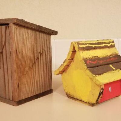 Lot #129: (2) Small Birdhouse Decorative Houses 