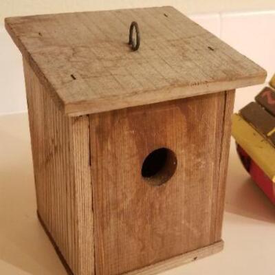 Lot #129: (2) Small Birdhouse Decorative Houses 