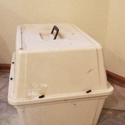 Lot #133: Large Animal Transport Carrier w/ Metal Door