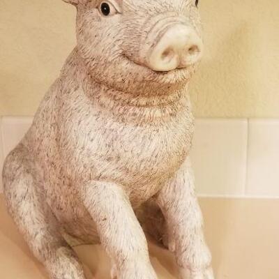 Lot #134: Outdoor/Indoor Patio Smiling Pig Home Deco