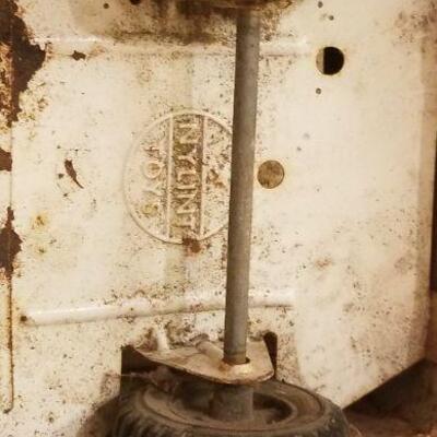Lot #136: Vintage NYLINT Metal AUTOLITE Van