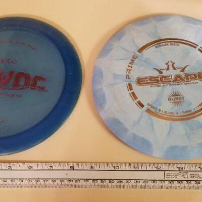Lot #137: Group of (3) Frisbees (Disc Golf Driver Included)