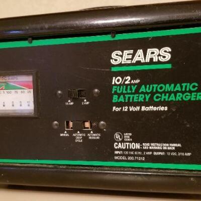 Lot #138: Vintage SEARS 10/2 Amp Green and Black Battery Charger