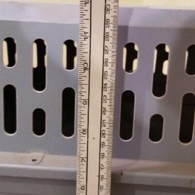 Lot #144: Animal PET TAXI Transport Carrier w/ Food and Water Bowl