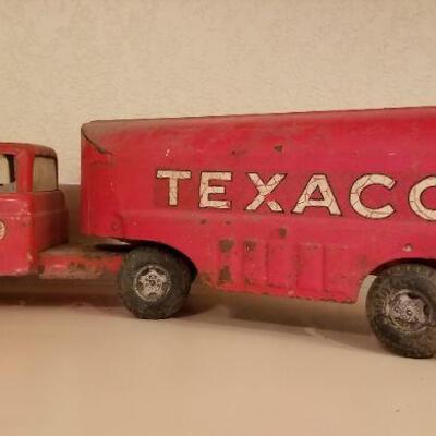 Lot #145: Vintage Metal TEXACO Red Truck and Tanker Trailer