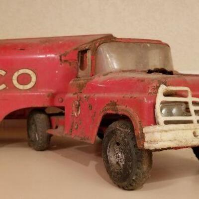 Lot #145: Vintage Metal TEXACO Red Truck and Tanker Trailer