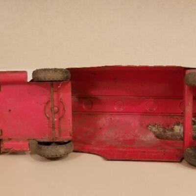 Lot #145: Vintage Metal TEXACO Red Truck and Tanker Trailer