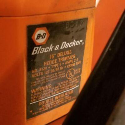Lot #149: Vintage Black and Decker Hedge Trimmer Corded 