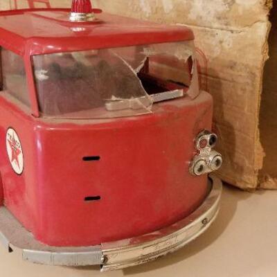 Lot #160: Vintage TEXACO Fire Engine Truck w/ Original Box